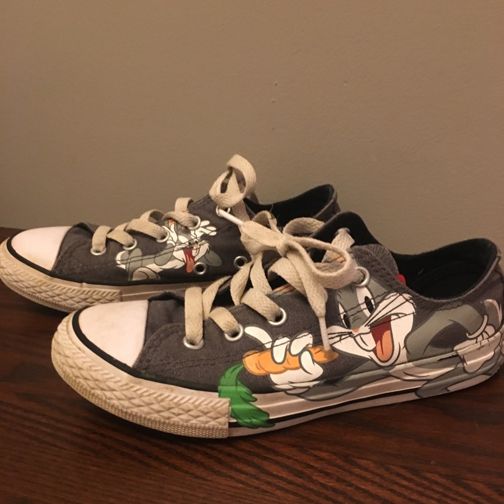 Looney Tunes Converse